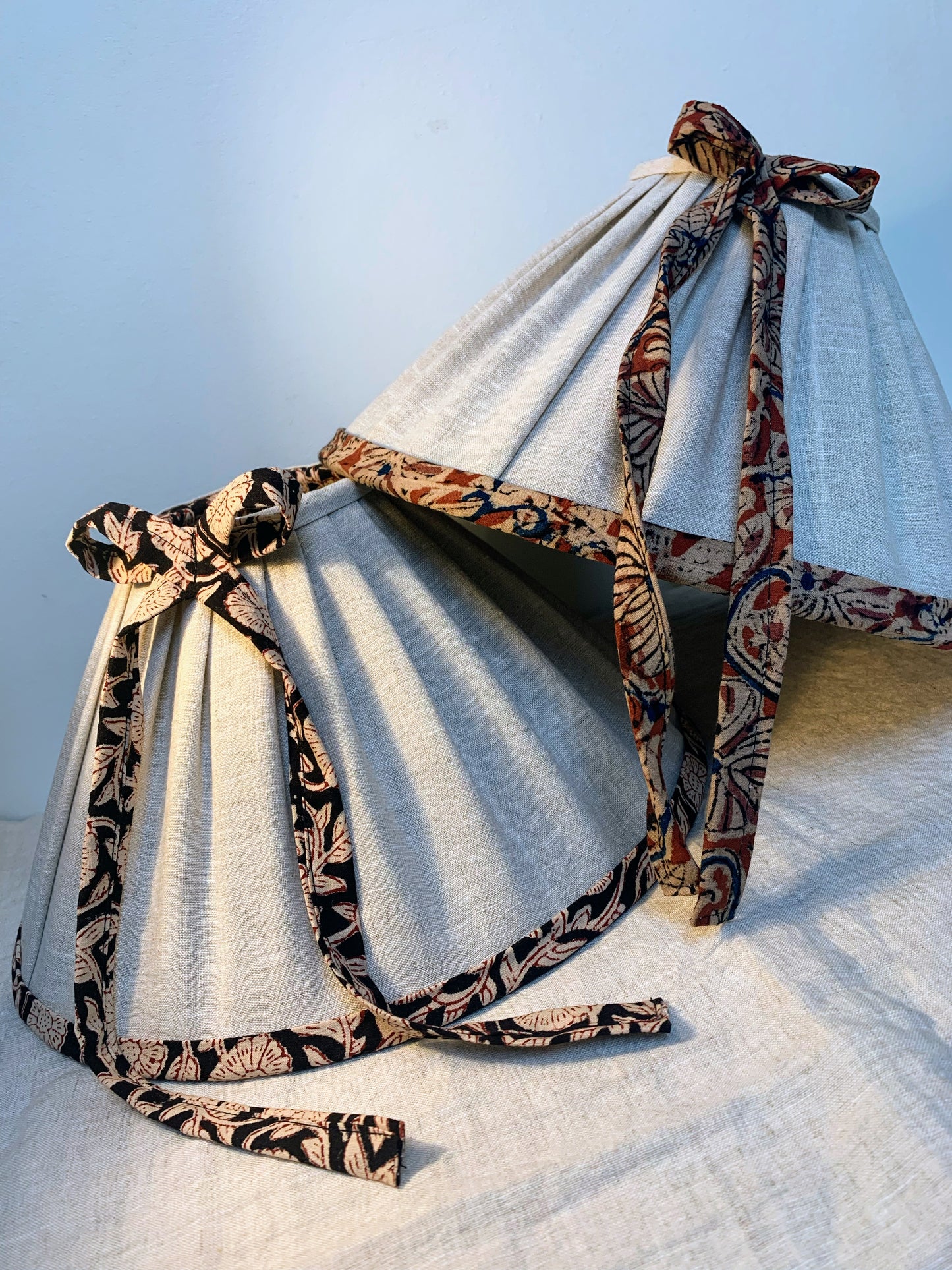 Linen pendant black floral lined