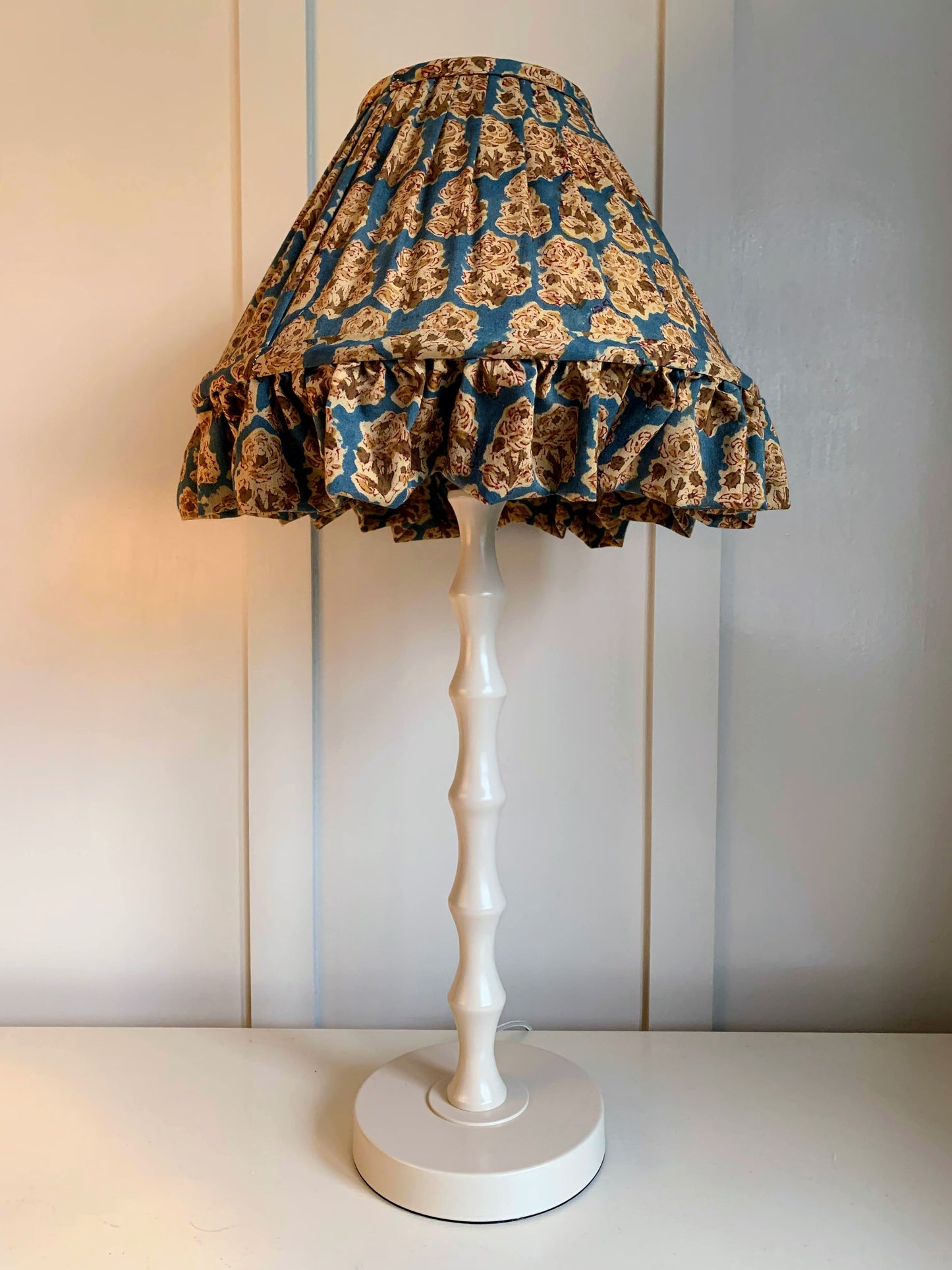 Faded Roses Ruffle