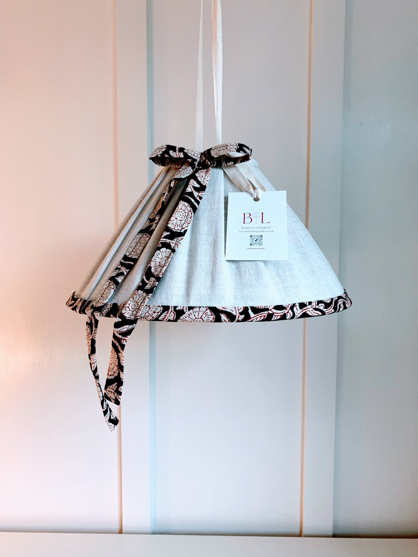 Linen pendant black floral lined